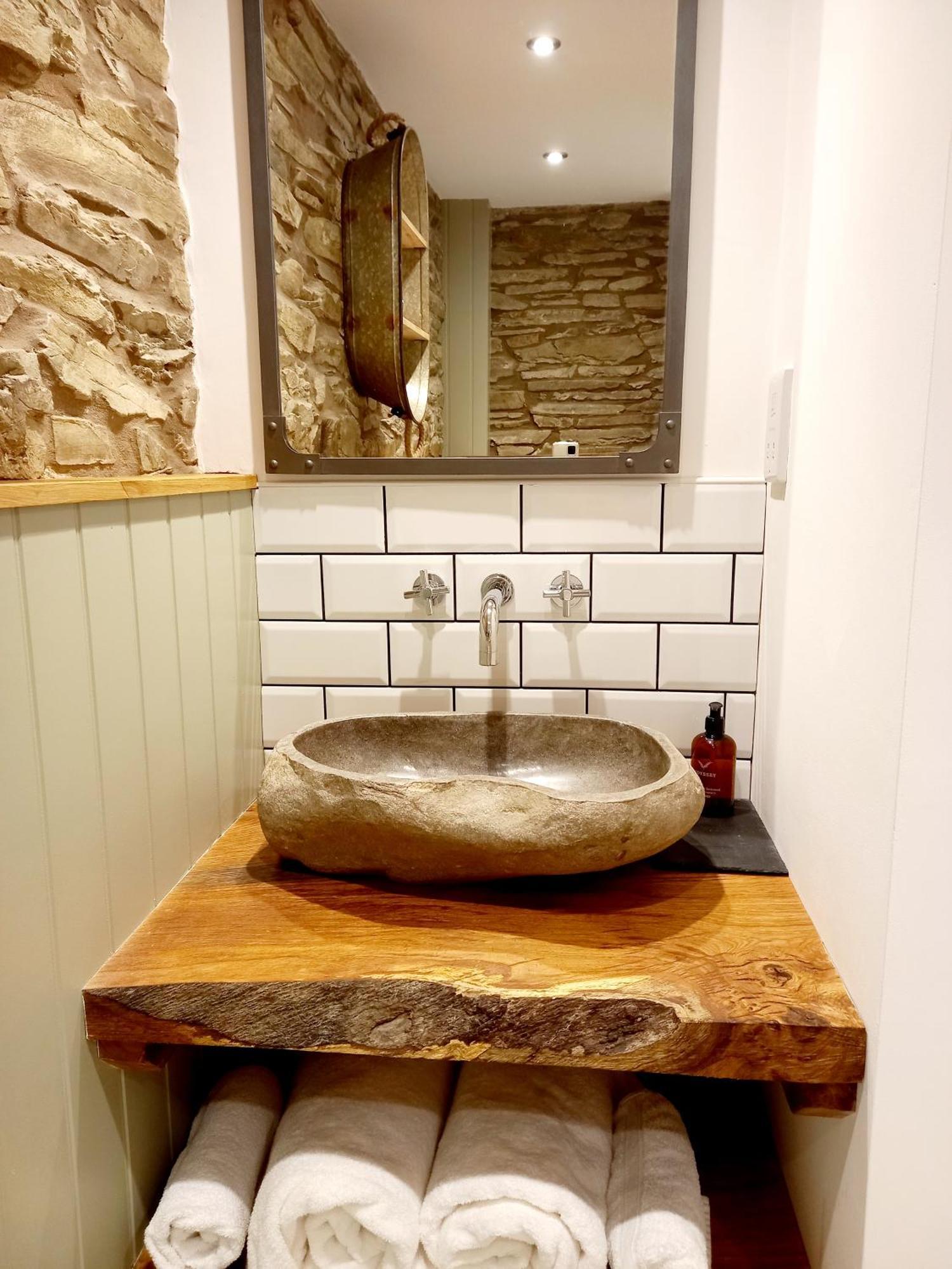 Hay Barn, Penrheol Farm, Unique Barn Conversion 빌스웰즈 외부 사진